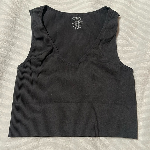 ARDENE TANK! - Picture 2 of 3